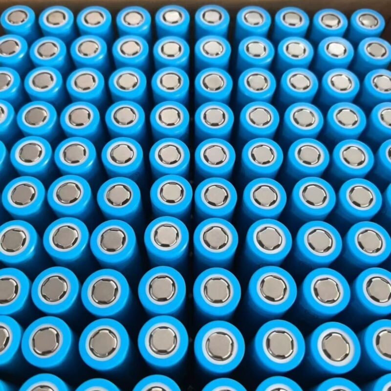 Grade A 18650-2600mAh 3C Brand New 18650 Lithium Battery Grade A 2600 Large Capacity Power Battery for Electric Vehicles and Power Tools 3.7mAh