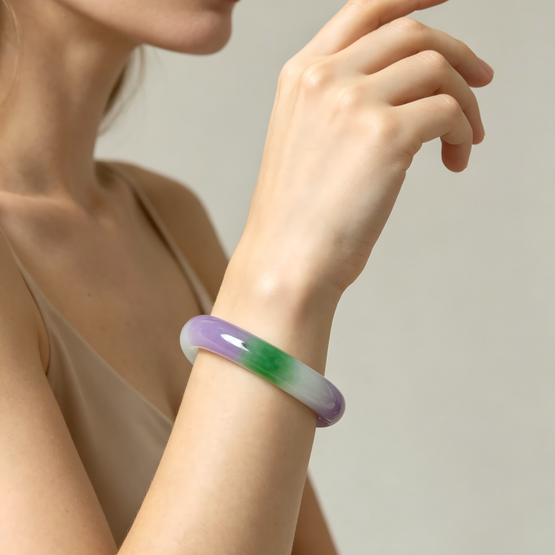 Exquisite jade bracelet jewelry, dimensions as shown in the picture.