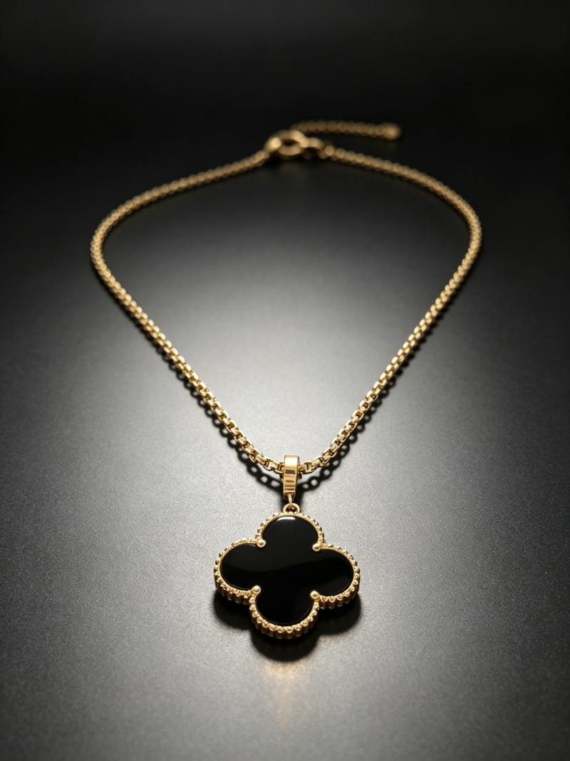 Trendy four-leaf clover necklace—a versatile style.