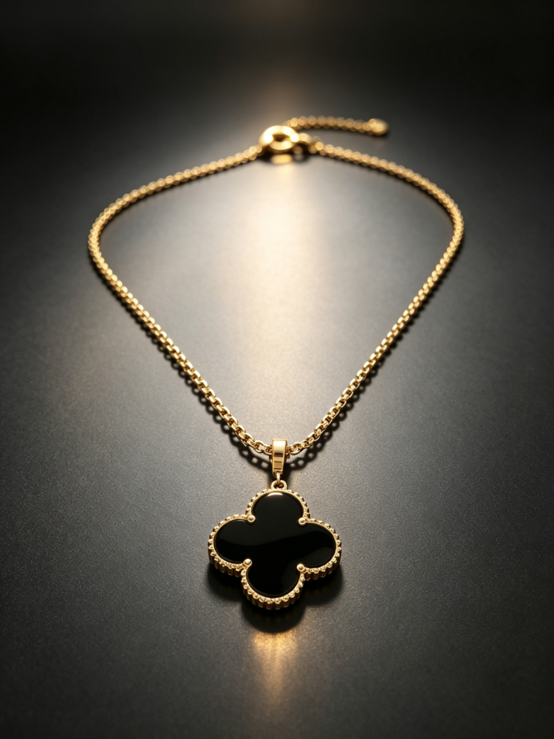 Trendy four-leaf clover necklace—a versatile style.