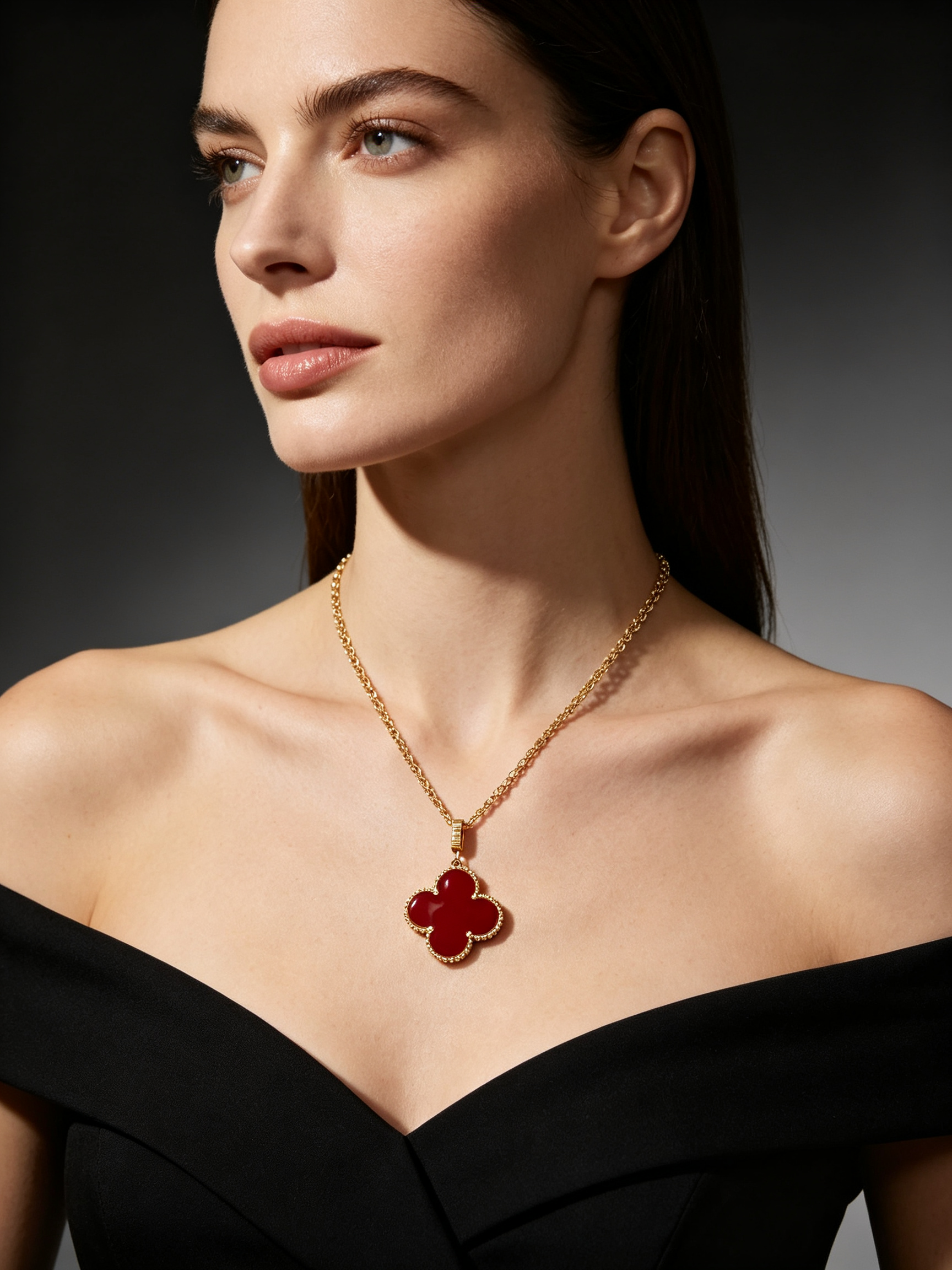 Trendy four-leaf clover necklace, versatile style (red)